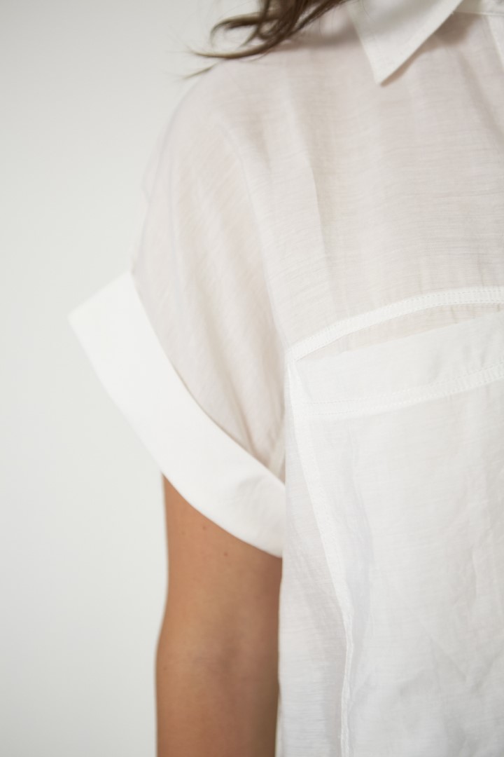 Modal shirt with pockets