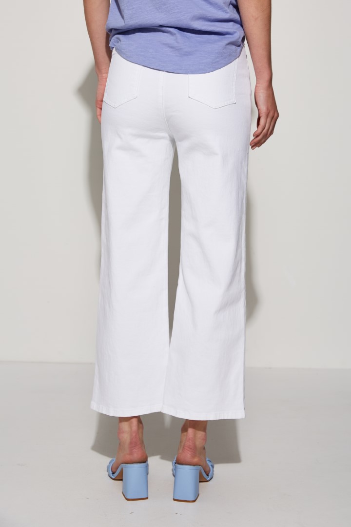 Wide straight trousers