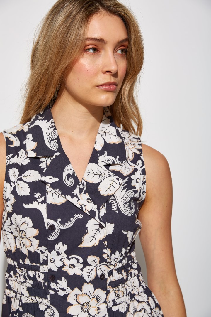 Flower dress with lapel