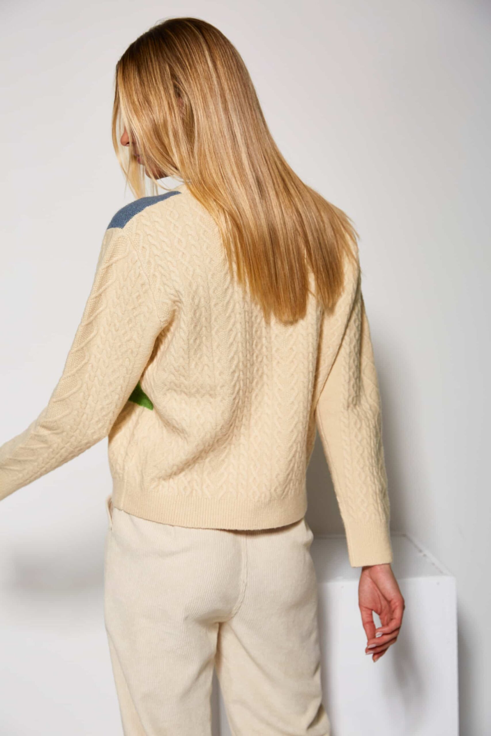 Llama print sweater