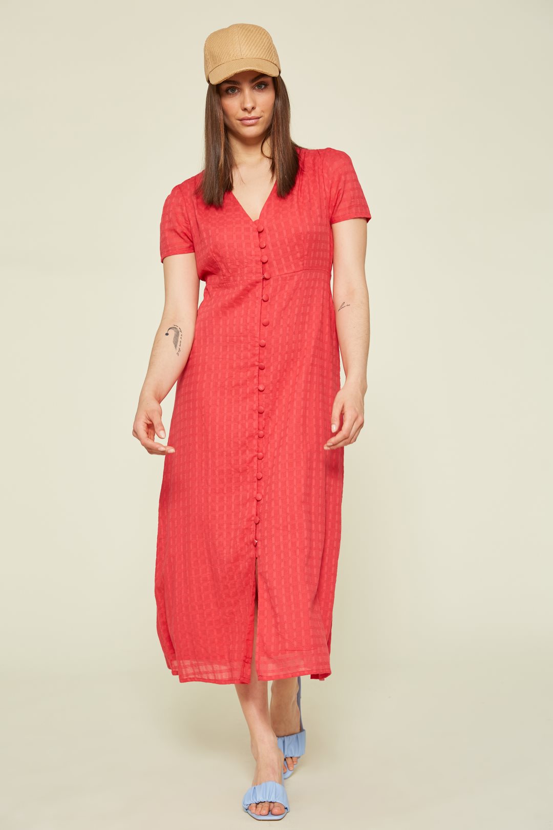 Midi dress with buttons