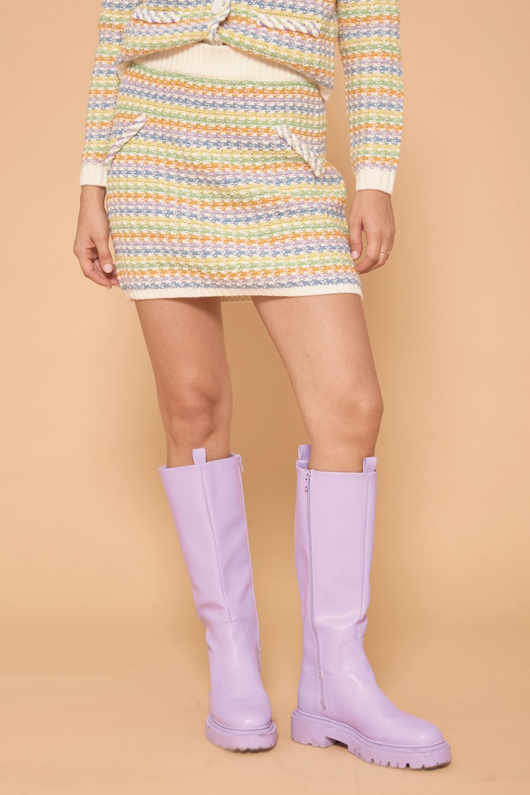 Falda de punto con dibujo de rayas