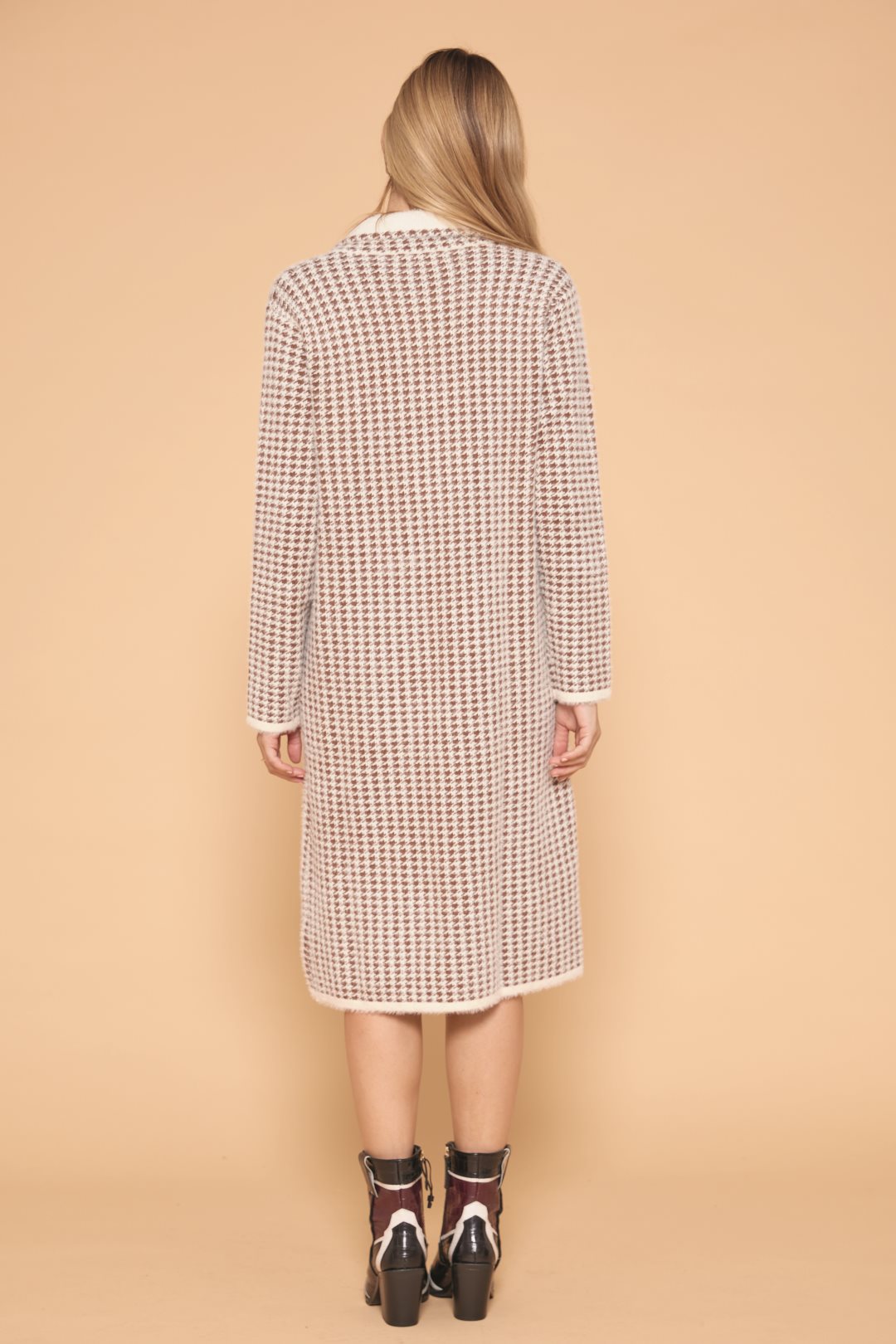Knit houndstooth coat