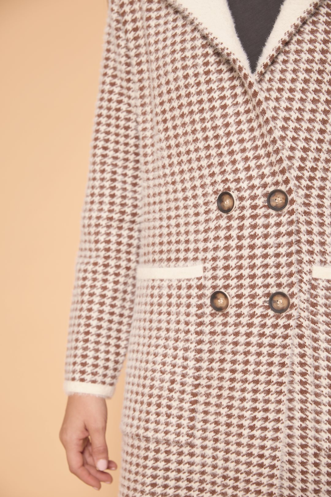 Knit houndstooth coat