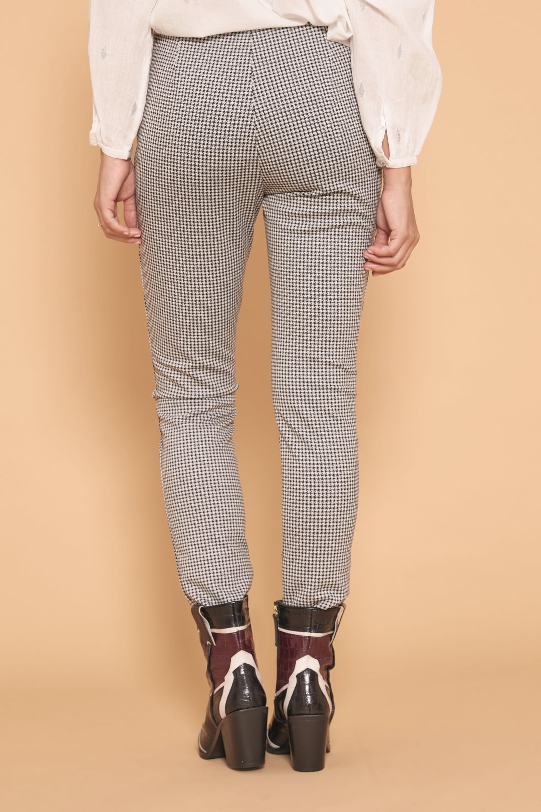 Skinny houndstooth trousers